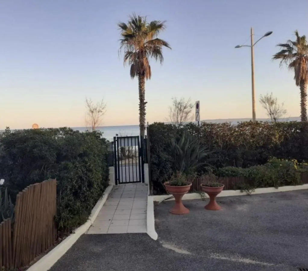 Horizon 5 Pied Dans L'Eau Apartment Le Lavandou 0*,  France